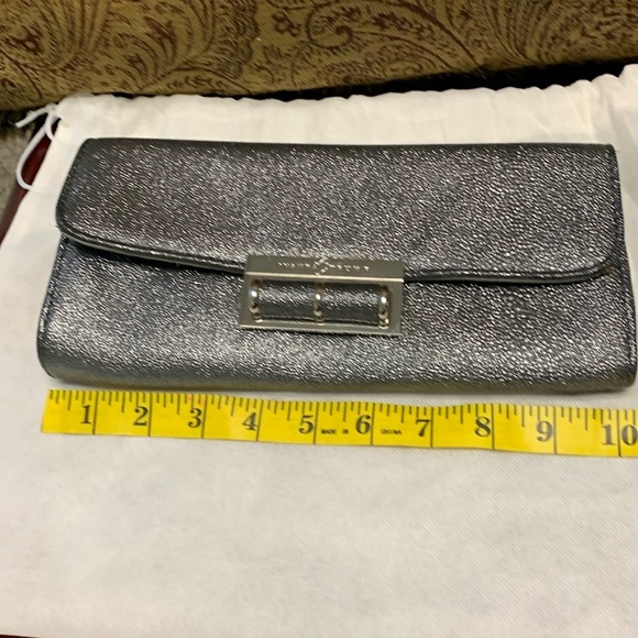 Ivanka Trump Silver Chrome Clutch New With Tags - Picture 6 of 11